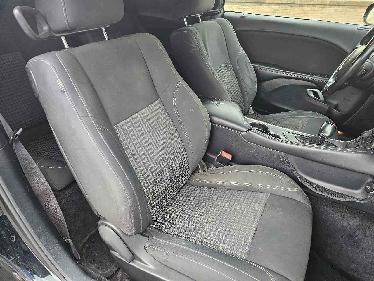 Dodge Challenger 2dr Cpe SXT 2016