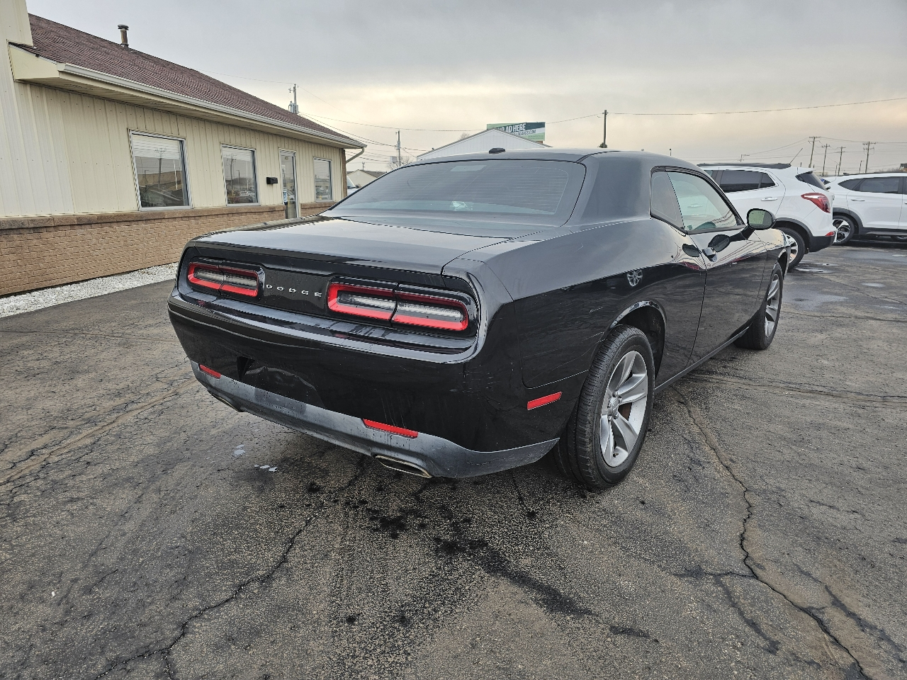 Dodge Challenger 2dr Cpe SXT 2016