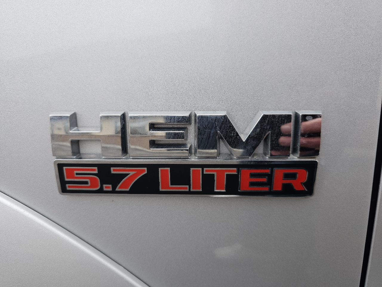 RAM 1500 Laramie 4x4 Crew Cab 5'7" Box 2017