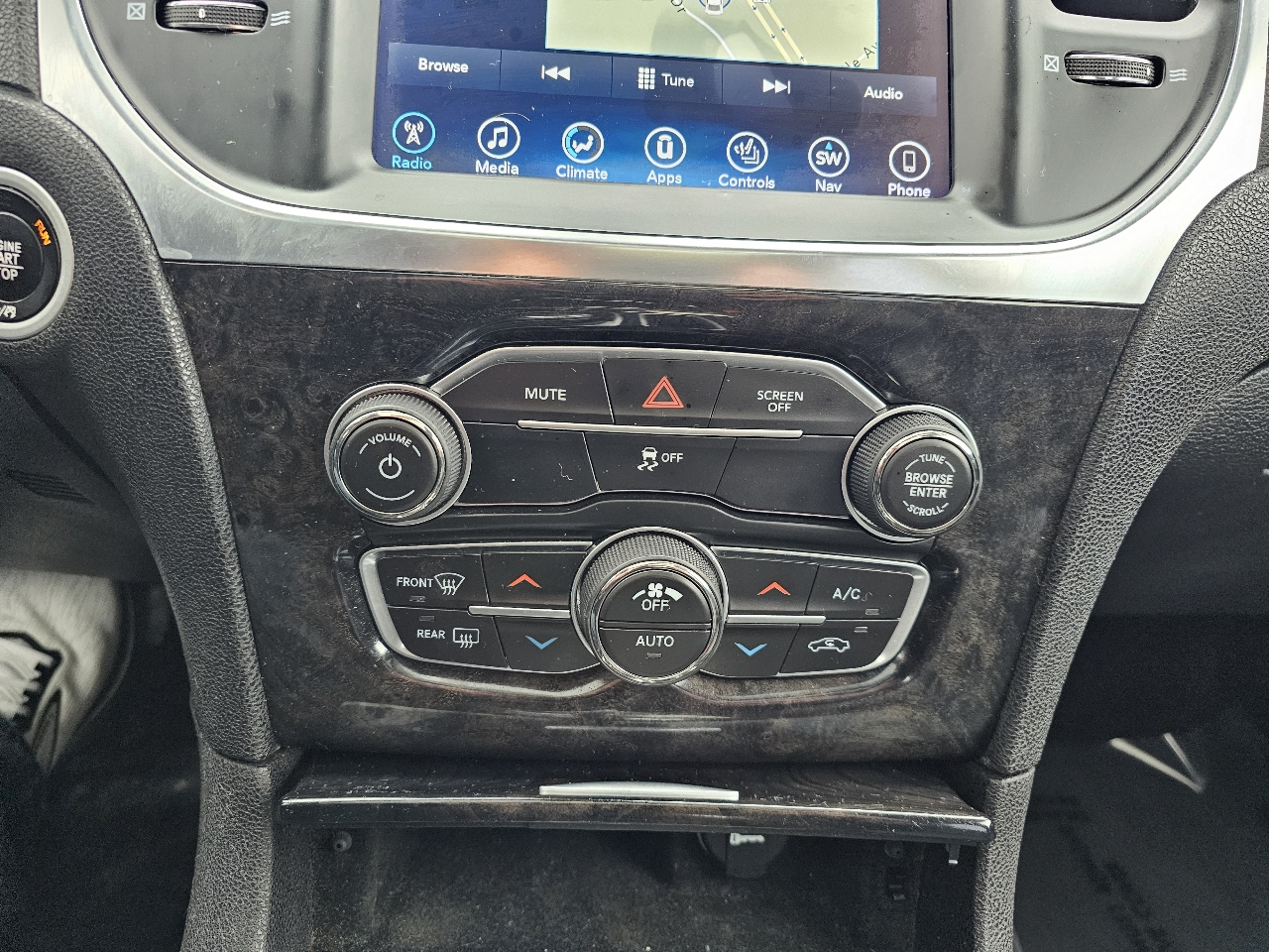 Chrysler 300 300C AWD 2017