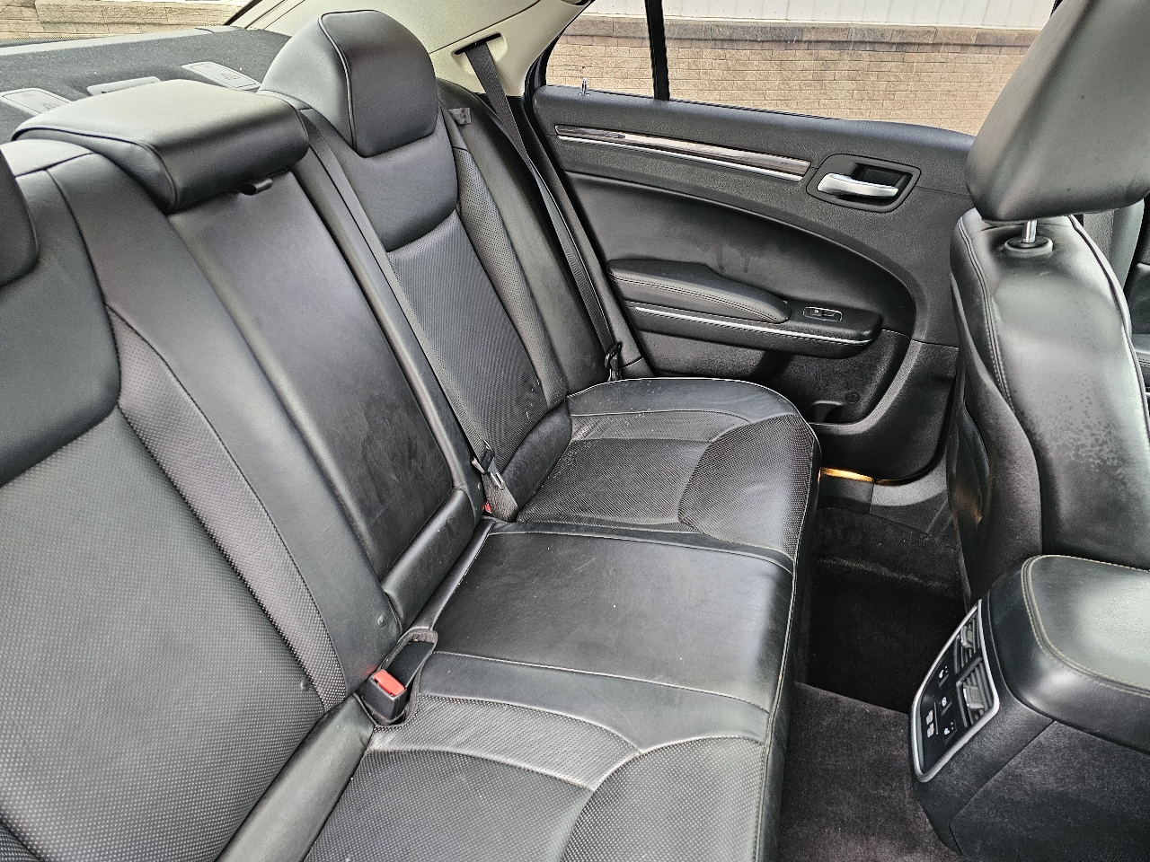 Chrysler 300 300C AWD 2017