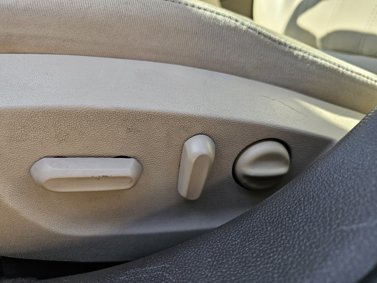 Buick Regal 4dr Sdn Premium II FWD 2016