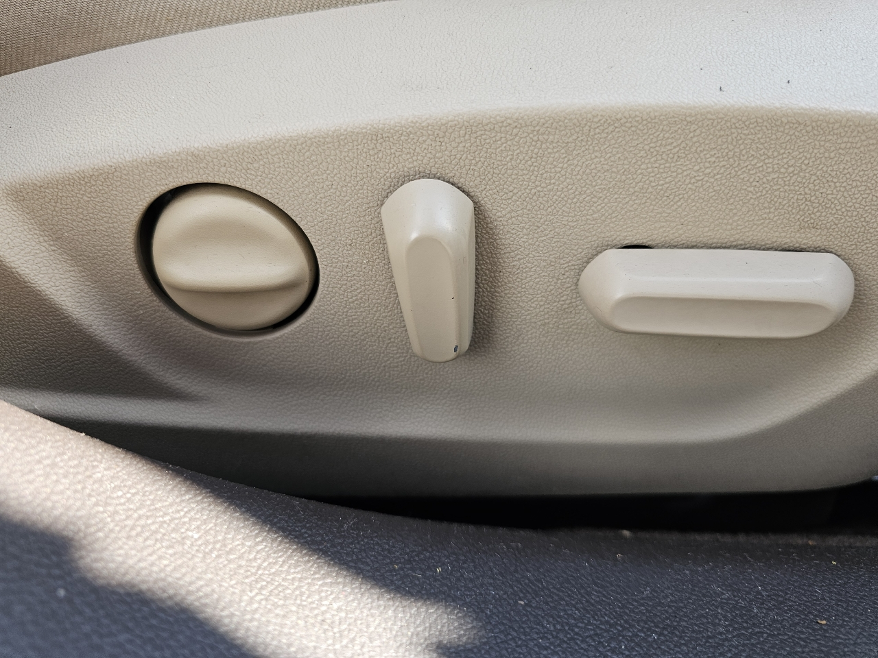 Buick Regal 4dr Sdn Premium II FWD 2016