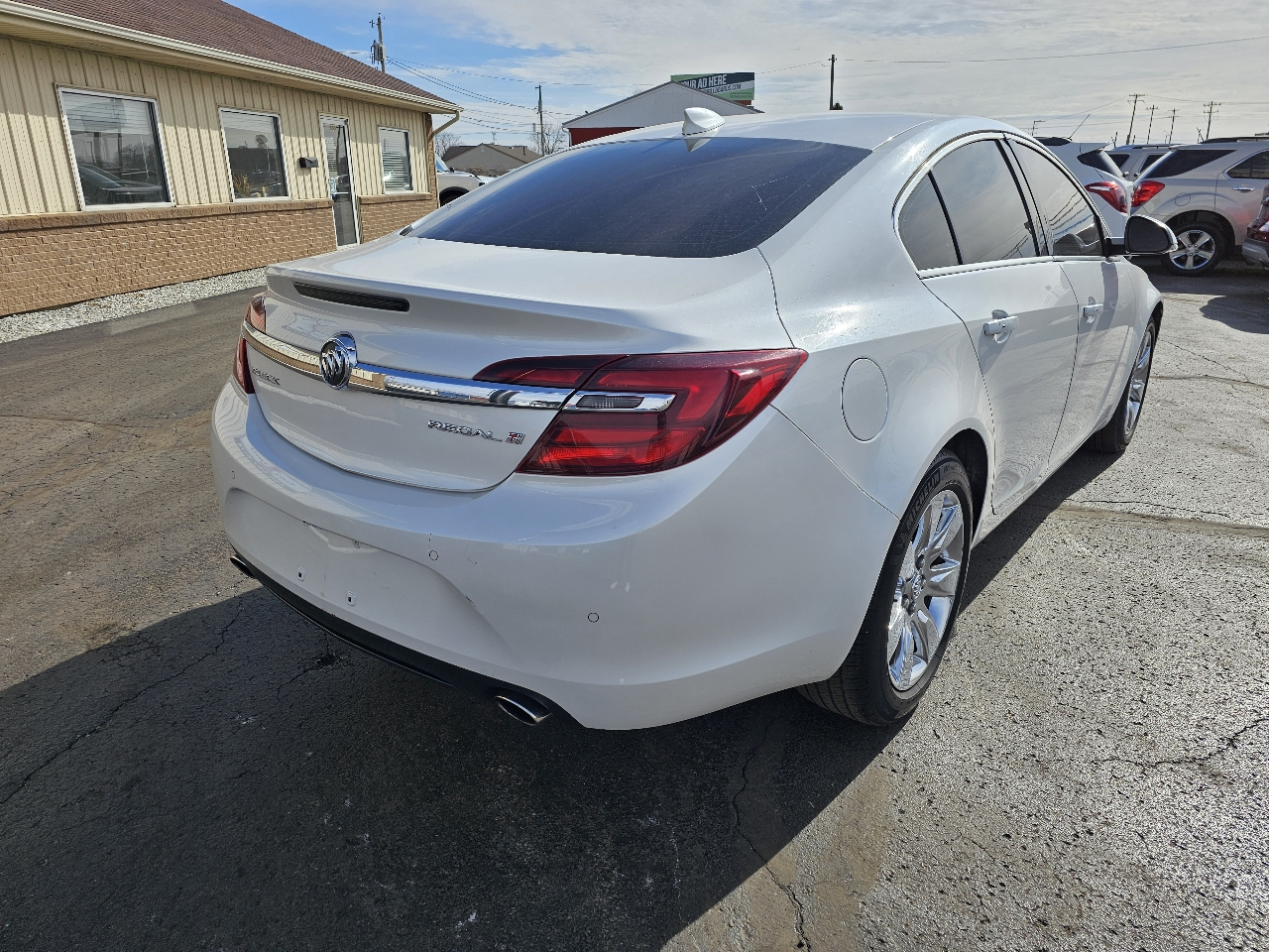 Buick Regal 4dr Sdn Premium II FWD 2016