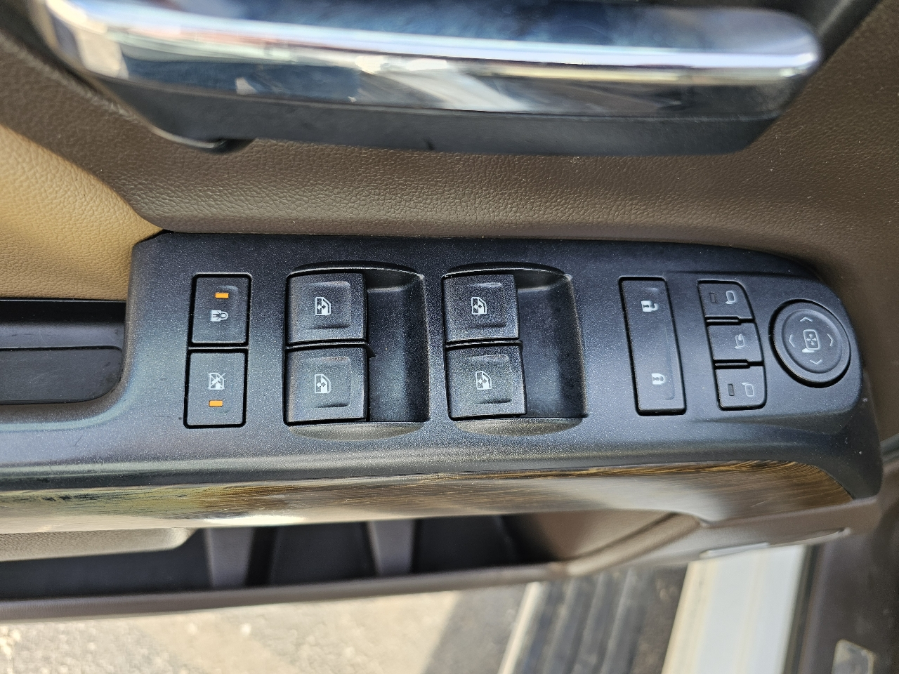 GMC Sierra 1500 4WD Crew Cab 143.5" Denali 2017