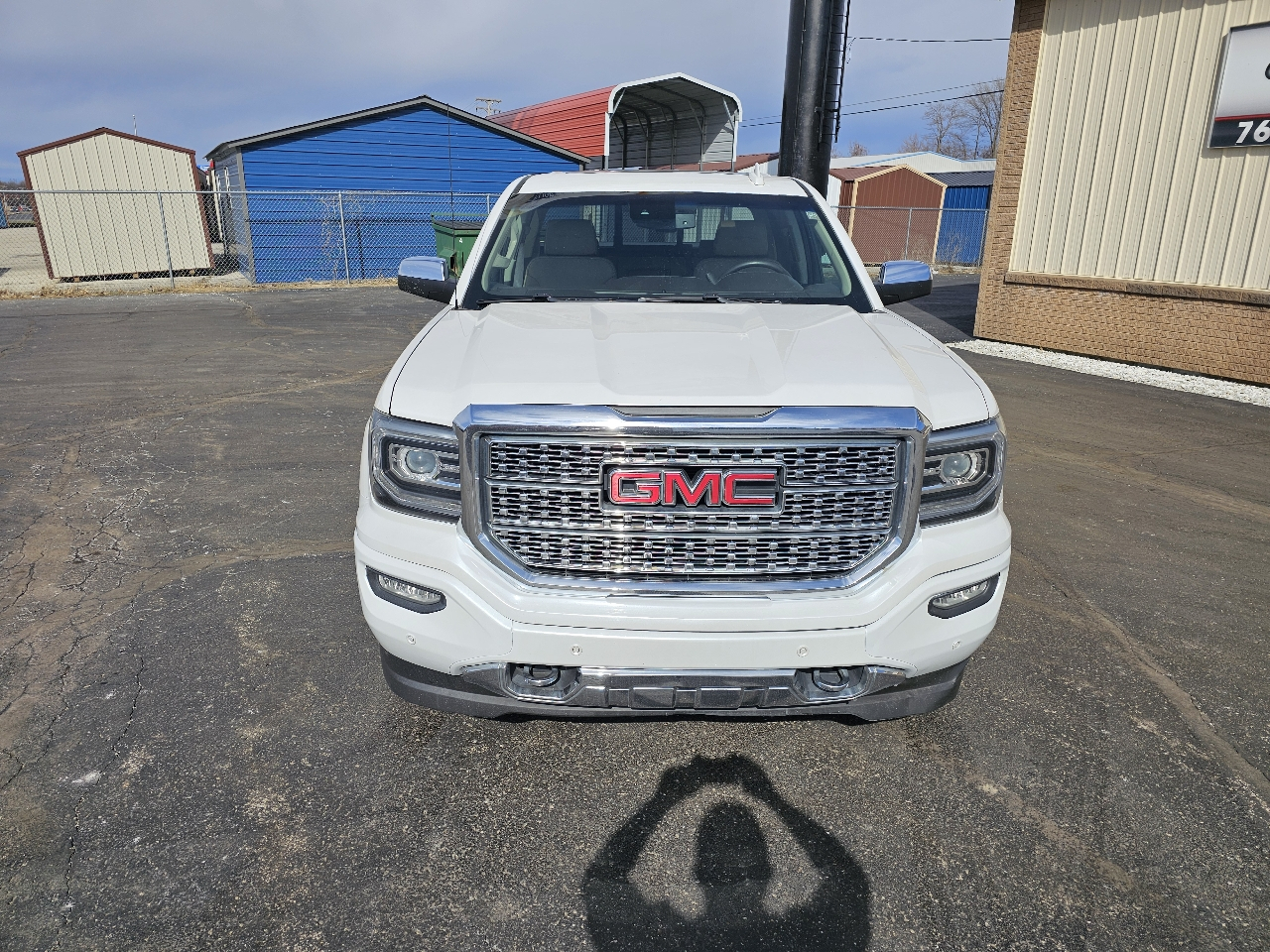 GMC Sierra 1500 4WD Crew Cab 143.5" Denali 2017