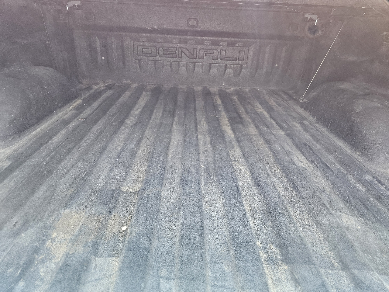 GMC Sierra 1500 4WD Crew Cab 143.5" Denali 2017