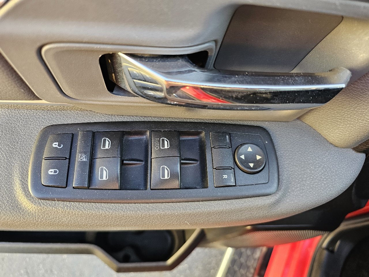 RAM 1500 4WD Crew Cab 140.5" Big Horn 2015