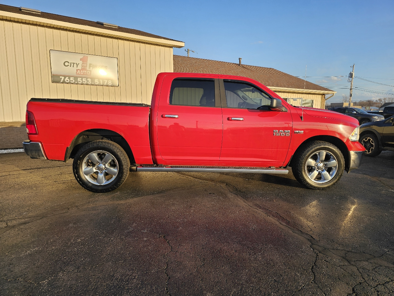 RAM 1500 4WD Crew Cab 140.5" Big Horn 2015