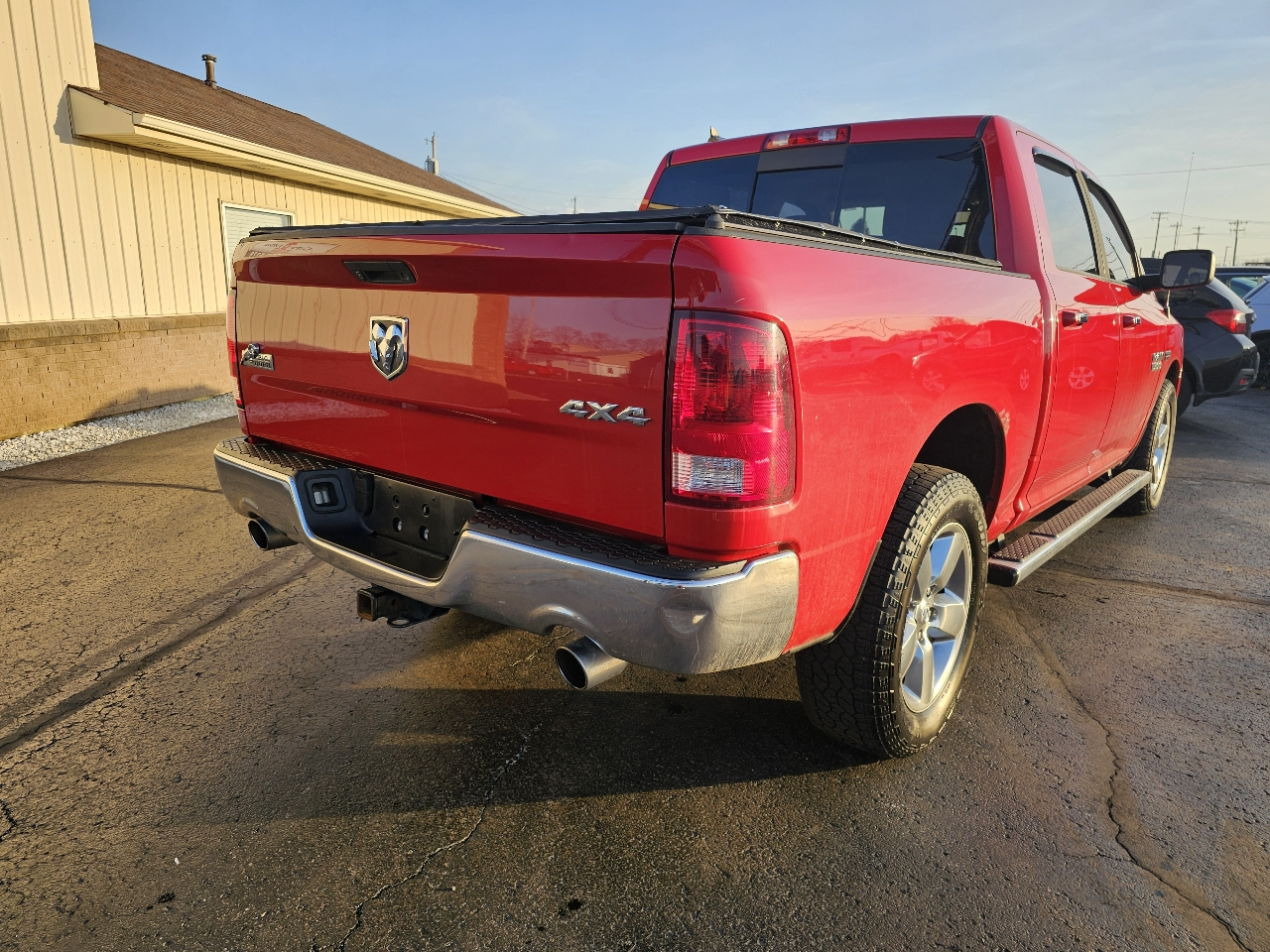 RAM 1500 4WD Crew Cab 140.5" Big Horn 2015