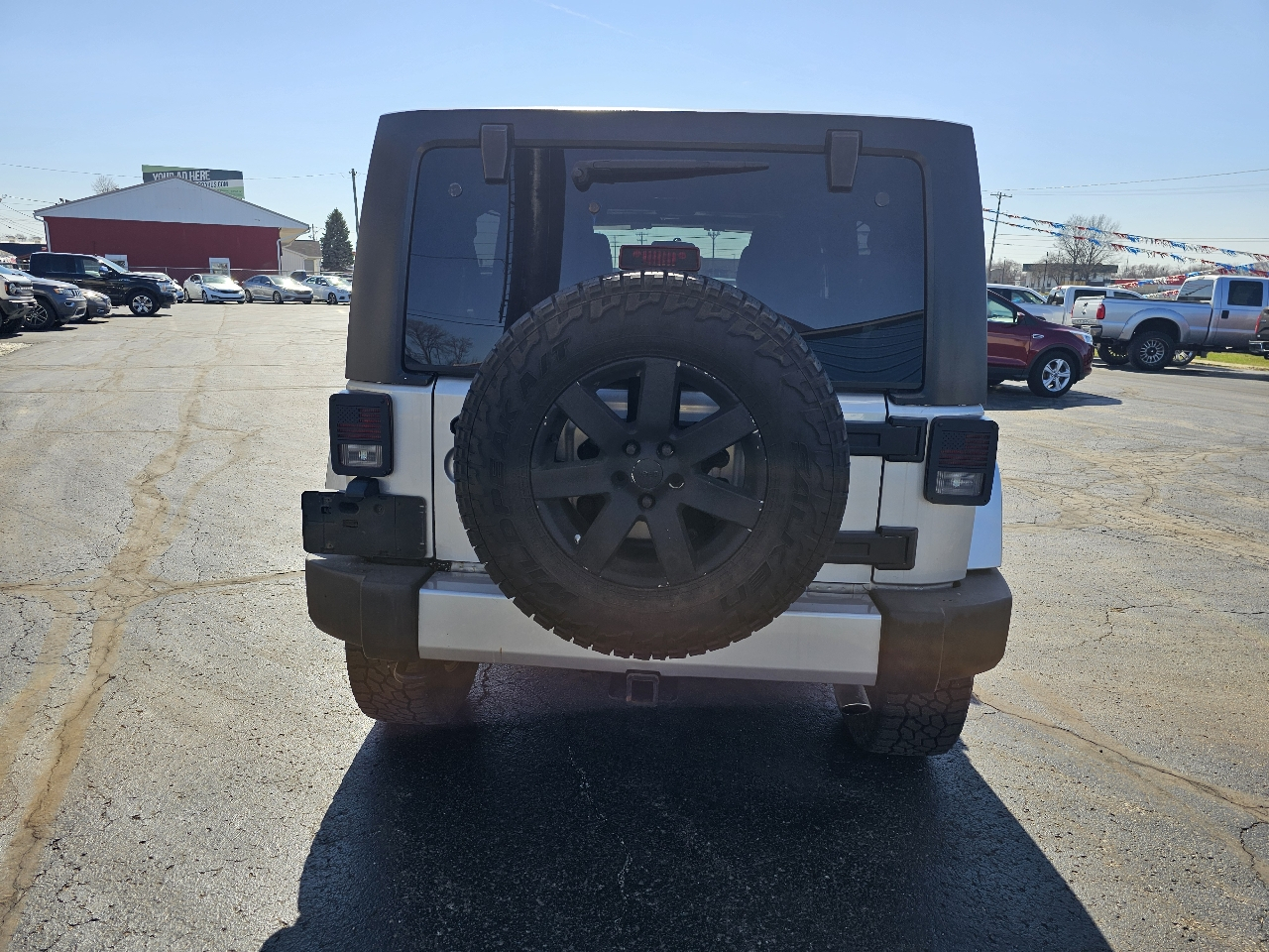 Jeep Wrangler Unlimited 4WD 4dr Sahara 2012