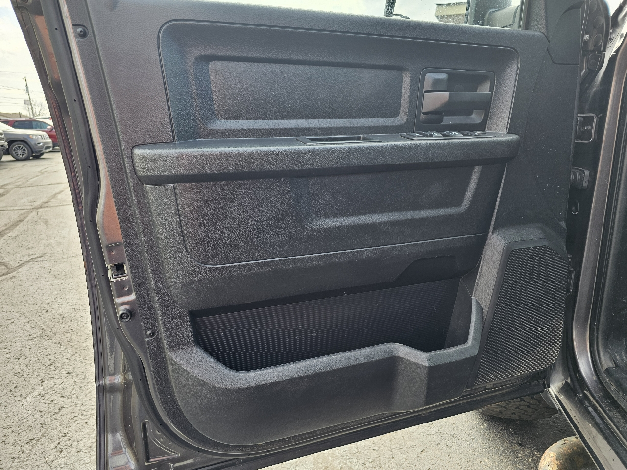 RAM 1500 4WD Quad Cab 140.5" Express 2014