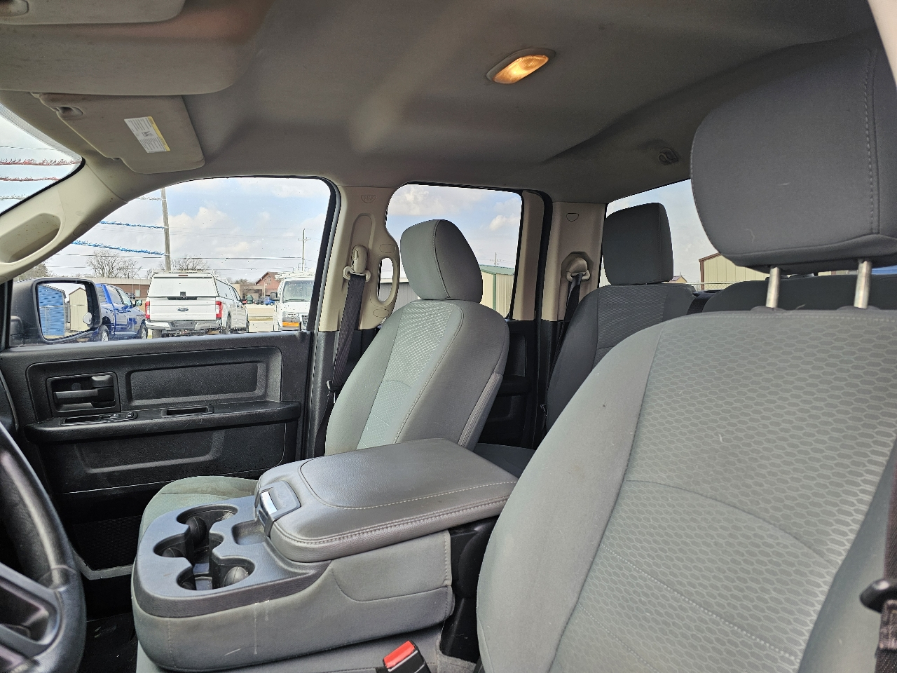 RAM 1500 4WD Quad Cab 140.5" Express 2014