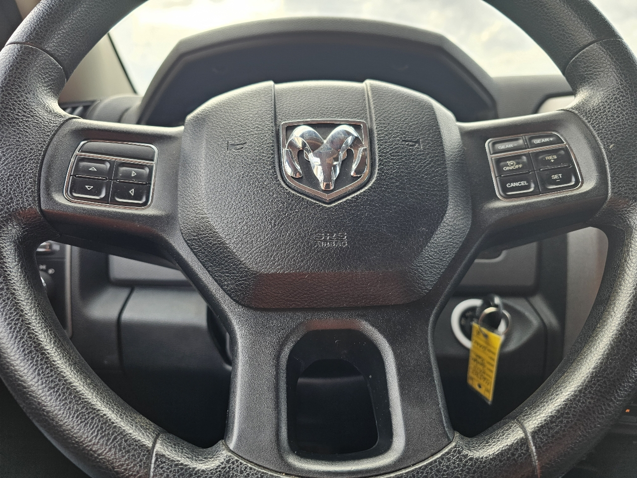 RAM 1500 4WD Quad Cab 140.5" Express 2014