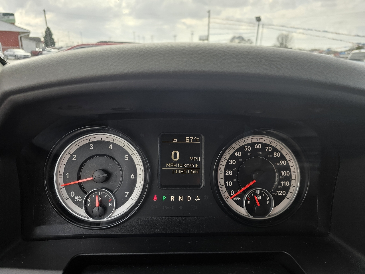 RAM 1500 4WD Quad Cab 140.5" Express 2014