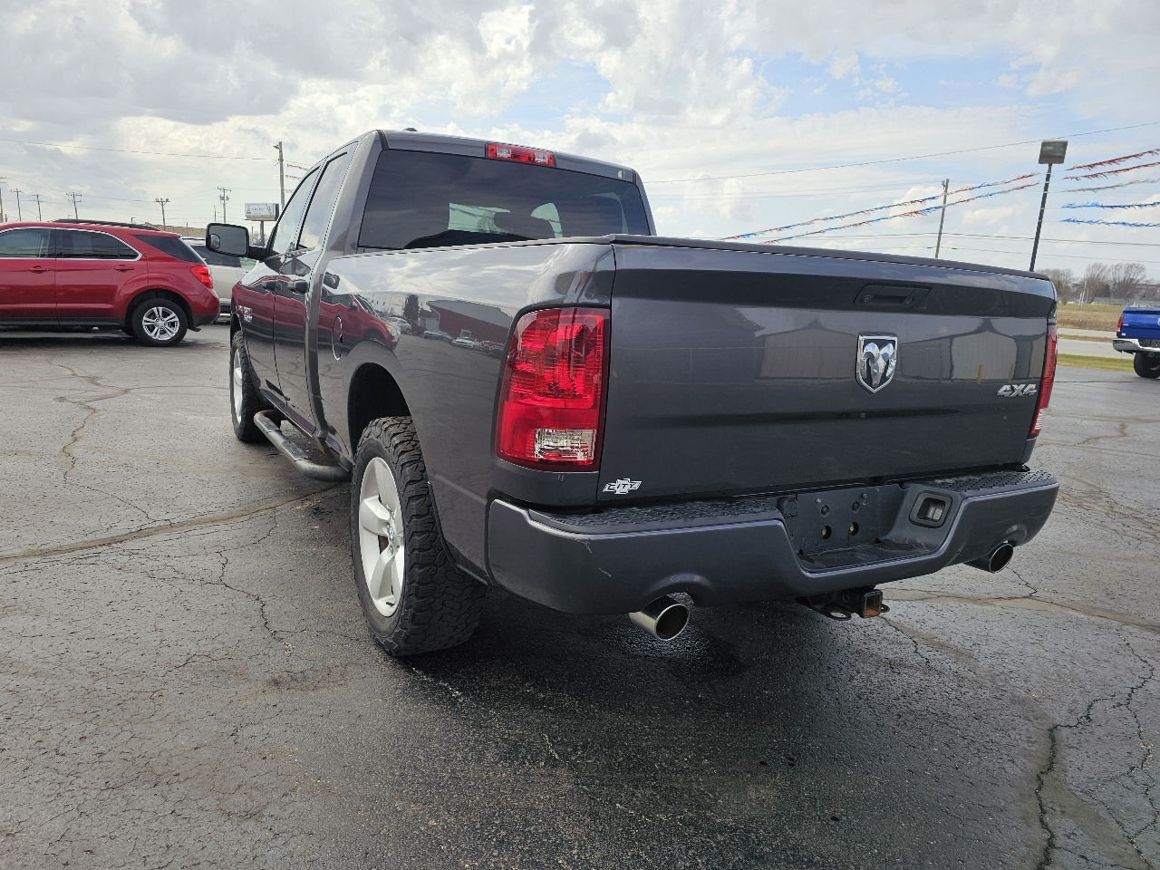 RAM 1500 4WD Quad Cab 140.5" Express 2014