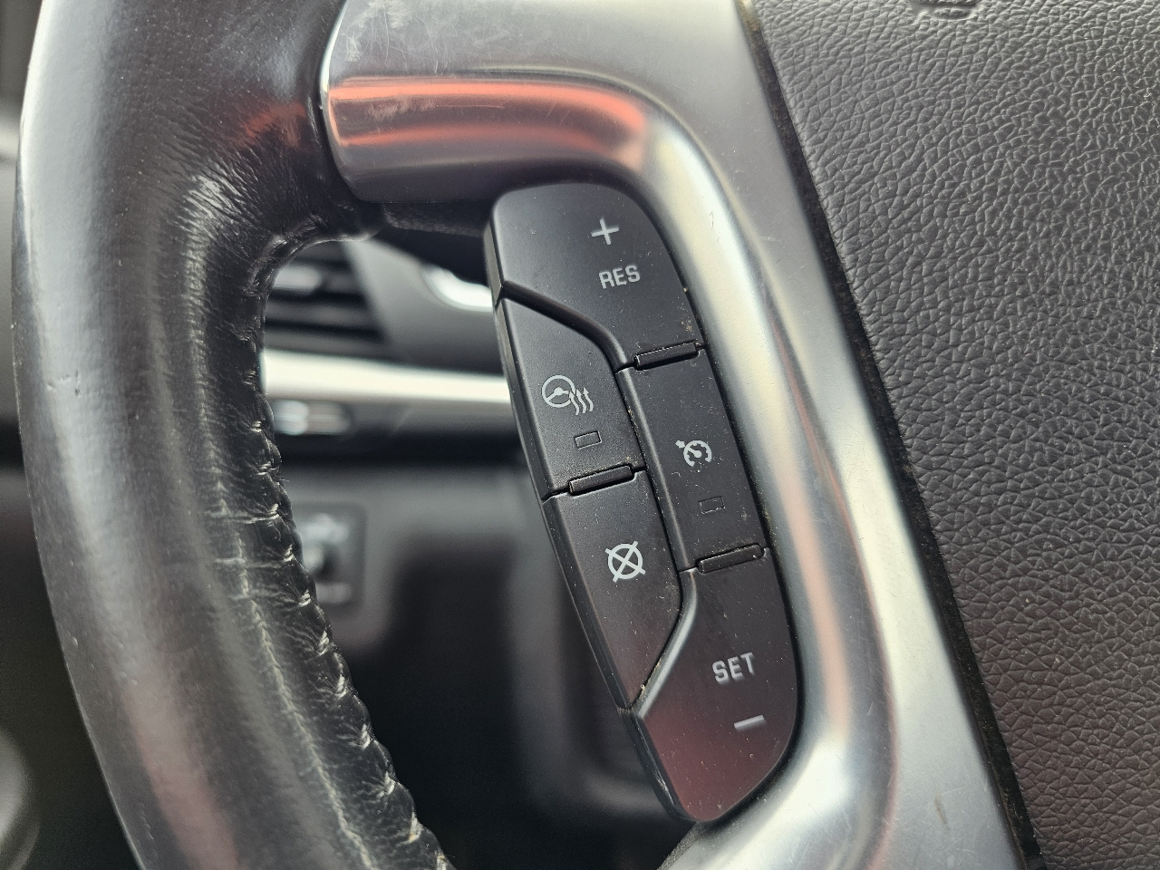 Chevrolet Traverse AWD 4dr LTZ 2015