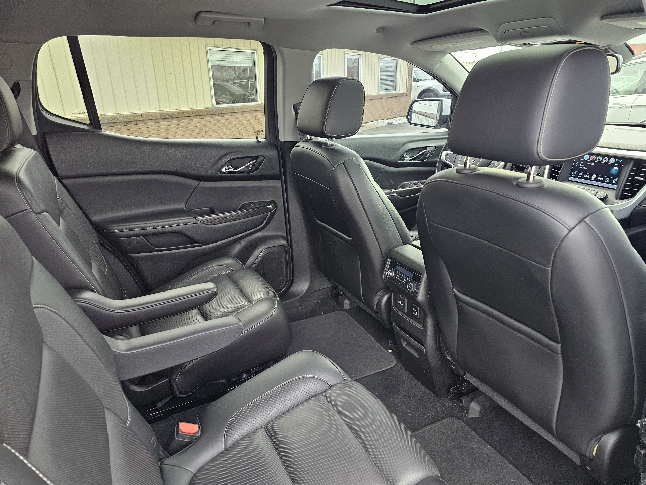 GMC Acadia FWD 4dr SLT w/SLT-1 2018