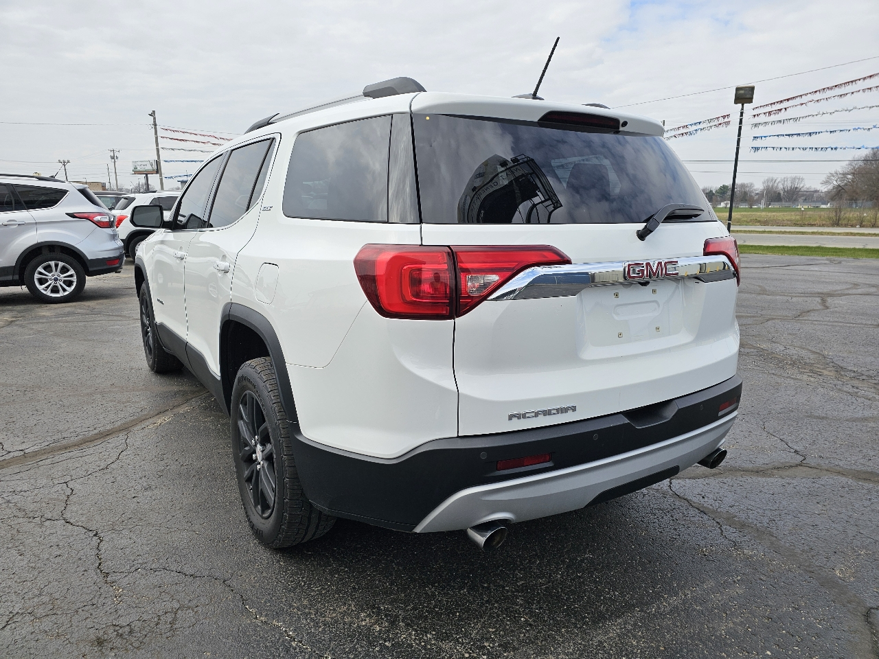 GMC Acadia FWD 4dr SLT w/SLT-1 2018