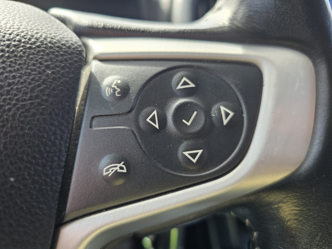 GMC Canyon 4WD Crew Cab 128.3" SLE 2016