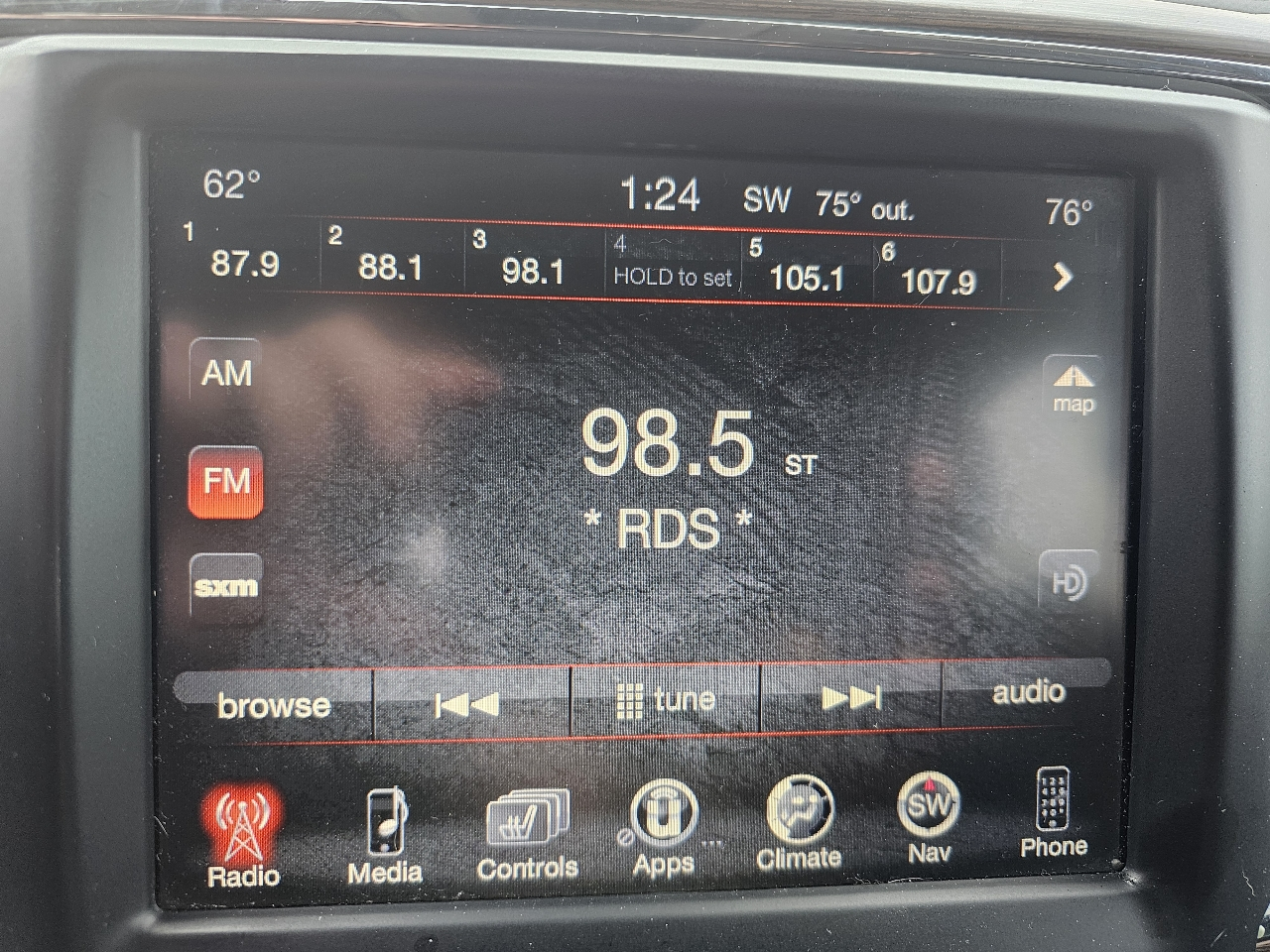 RAM 1500 Laramie 4x4 Crew Cab 5'7" Box 2017