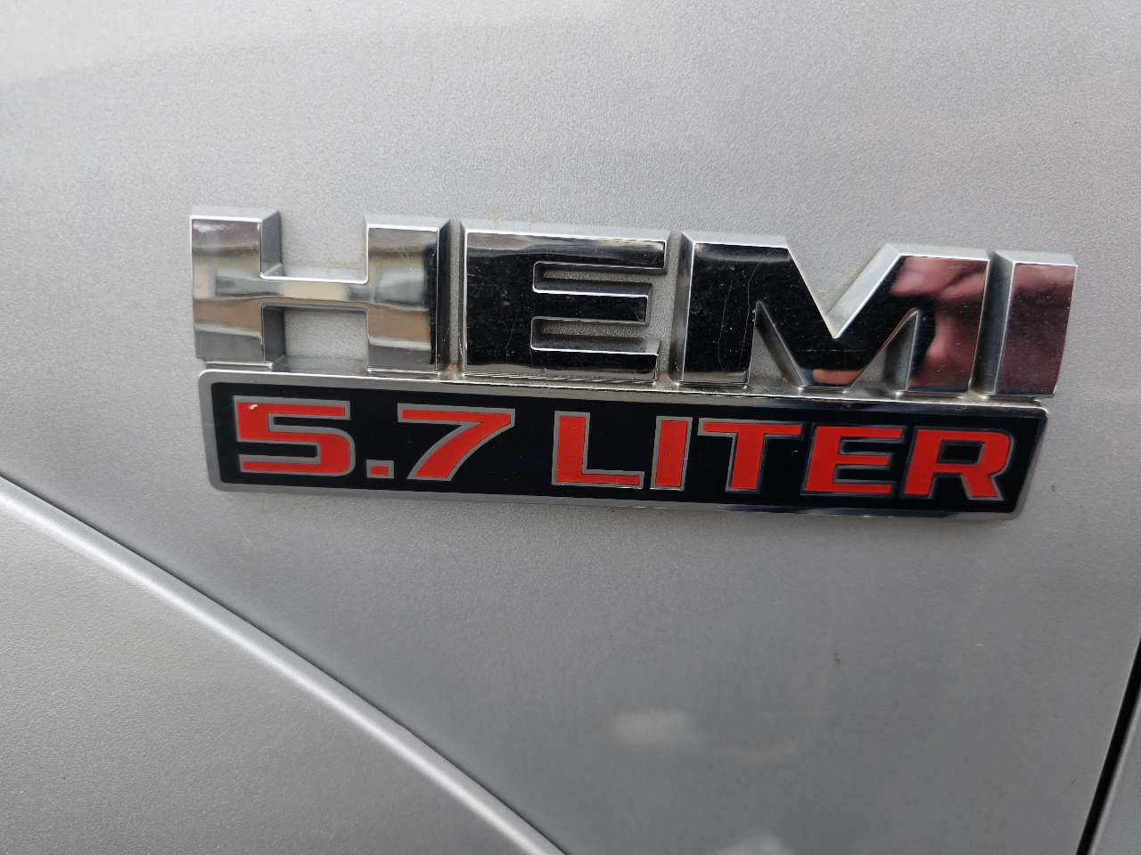 RAM 1500 Laramie 4x4 Crew Cab 5'7" Box 2017