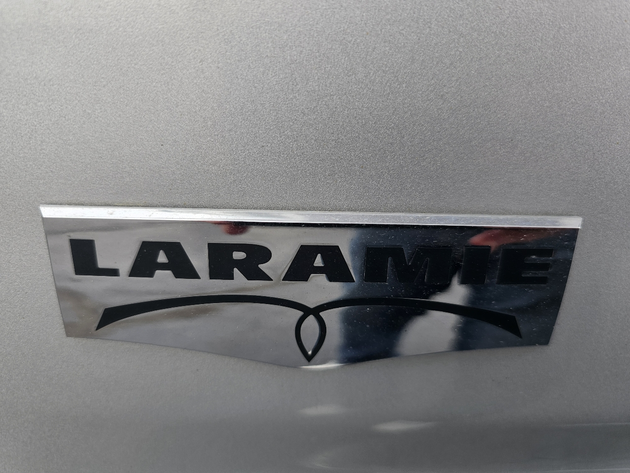 RAM 1500 Laramie 4x4 Crew Cab 5'7" Box 2017