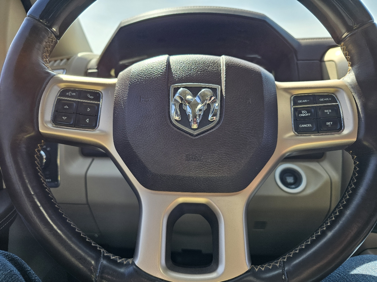 RAM 1500 Longhorn 4x4 Crew Cab 5'7" Box *Ltd Avail* 2018