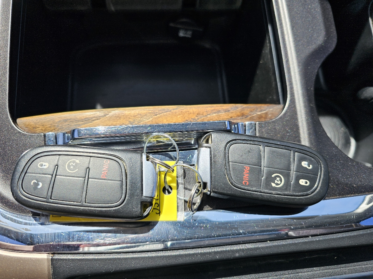 RAM 1500 Longhorn 4x4 Crew Cab 5'7" Box *Ltd Avail* 2018