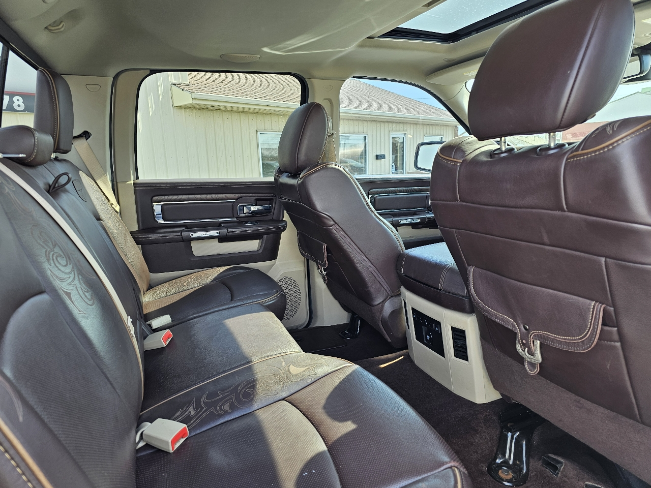 RAM 1500 Longhorn 4x4 Crew Cab 5'7" Box *Ltd Avail* 2018