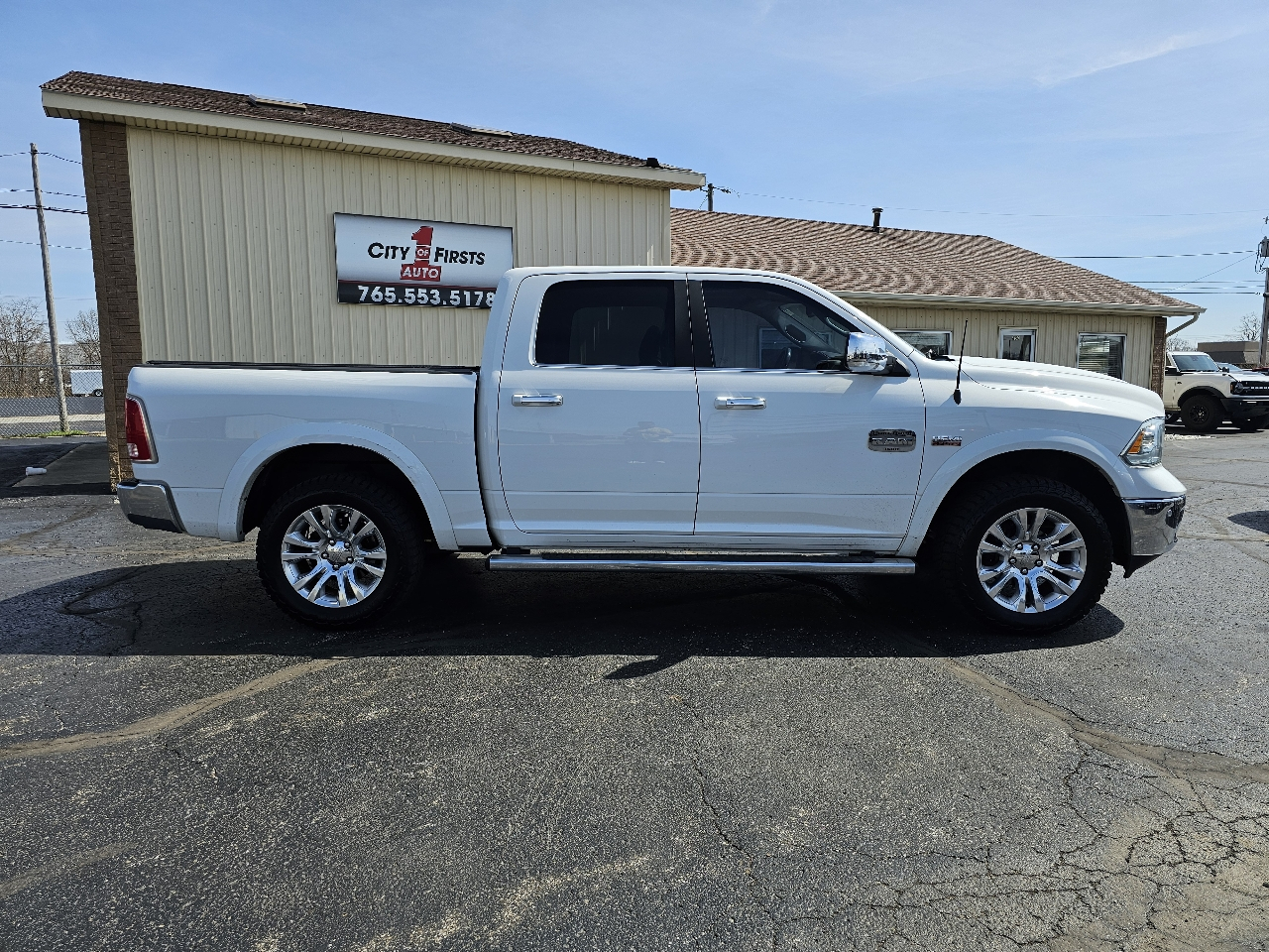 RAM 1500 Longhorn 4x4 Crew Cab 5'7" Box *Ltd Avail* 2018