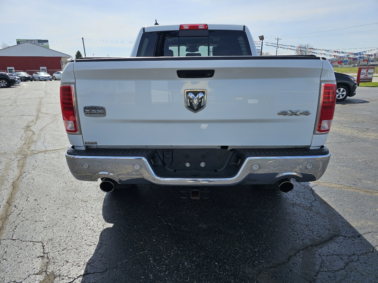 RAM 1500 Longhorn 4x4 Crew Cab 5'7" Box *Ltd Avail* 2018