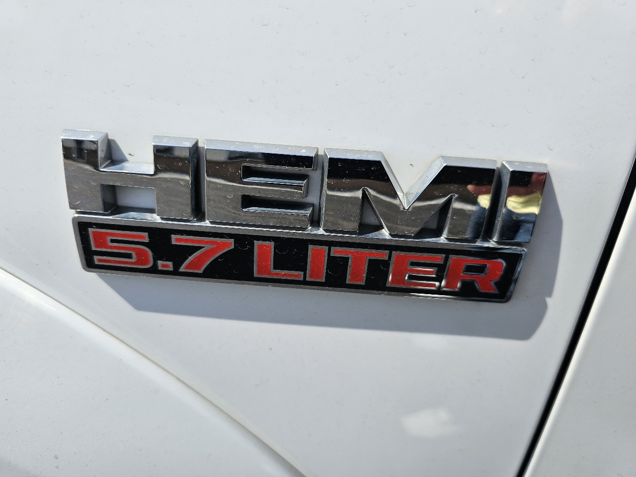 RAM 1500 Longhorn 4x4 Crew Cab 5'7" Box *Ltd Avail* 2018