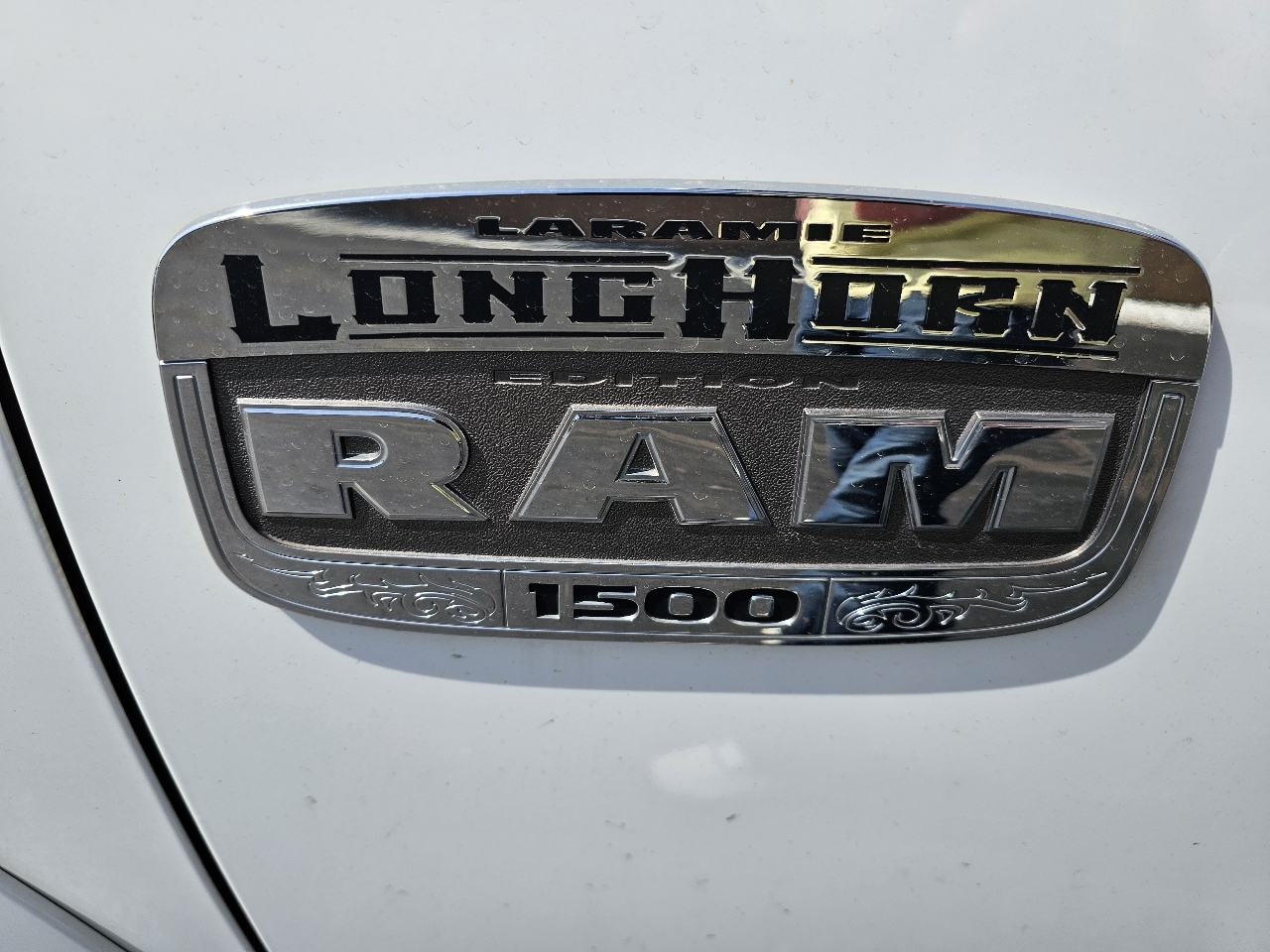 RAM 1500 Longhorn 4x4 Crew Cab 5'7" Box *Ltd Avail* 2018