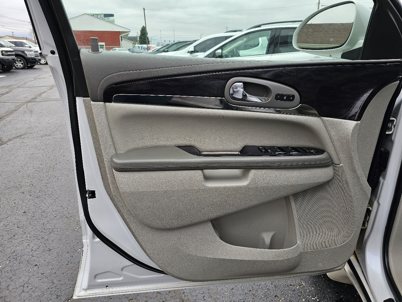 Buick Enclave AWD 4dr Leather 2016