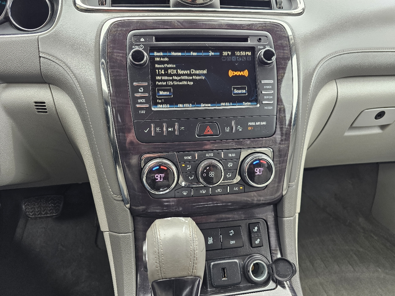 Buick Enclave AWD 4dr Leather 2016