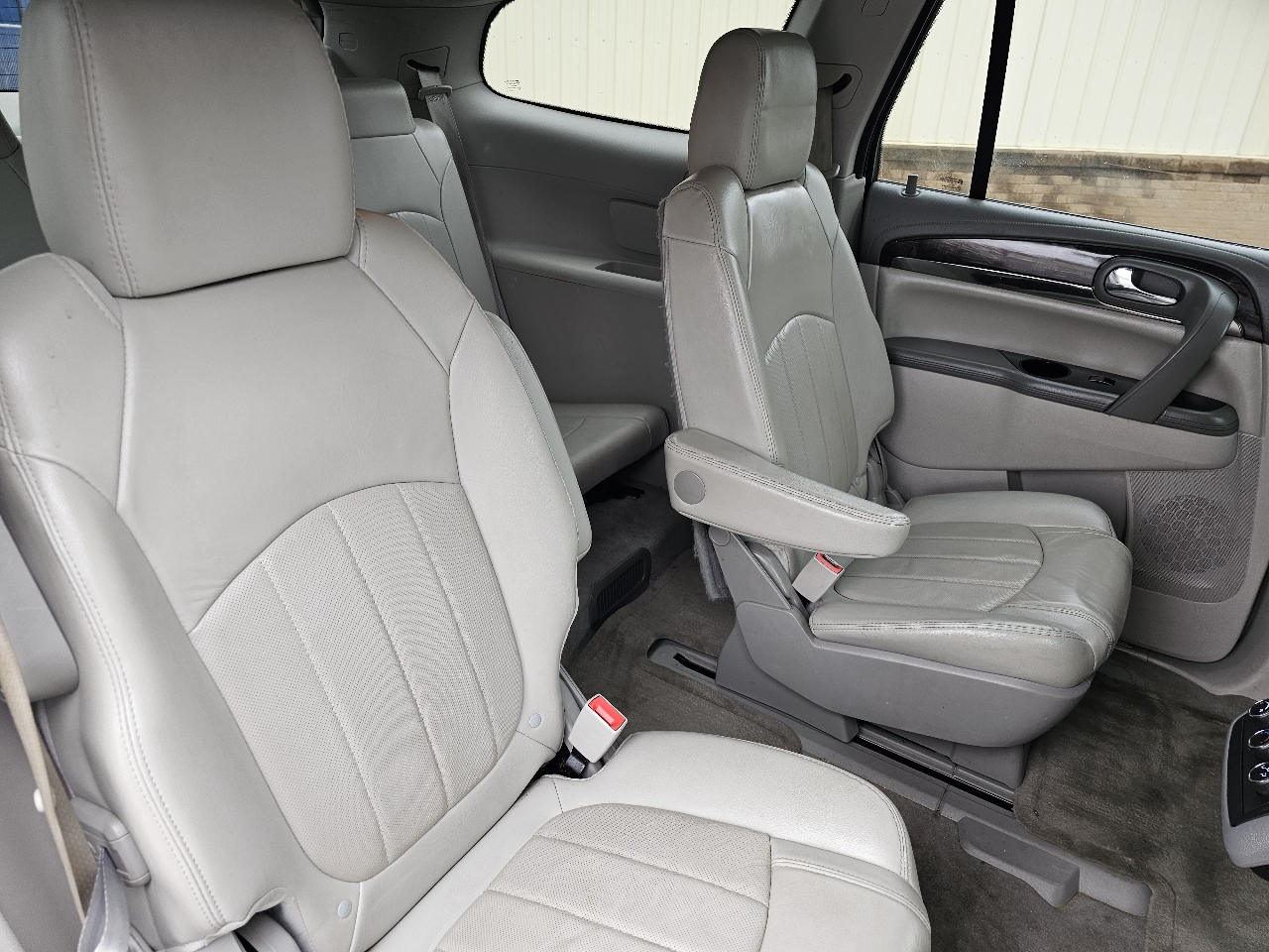 Buick Enclave AWD 4dr Leather 2016