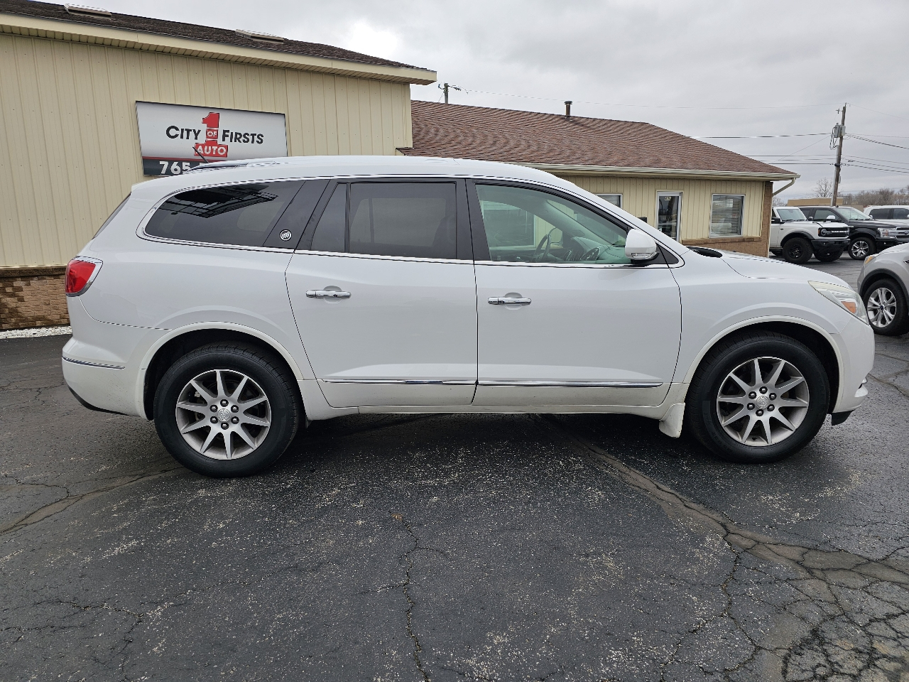 Buick Enclave AWD 4dr Leather 2016