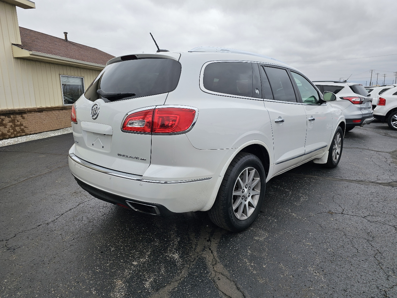 Buick Enclave AWD 4dr Leather 2016