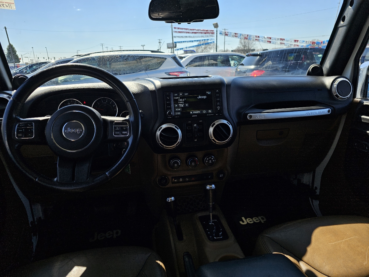 Jeep Wrangler Unlimited 4WD 4dr Sahara 2014