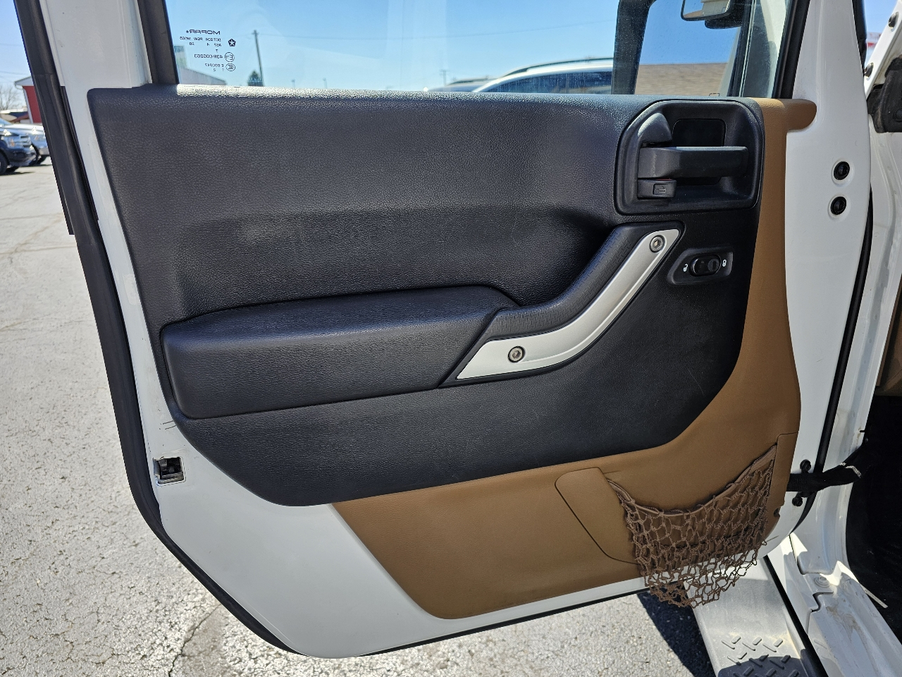 Jeep Wrangler Unlimited 4WD 4dr Sahara 2014