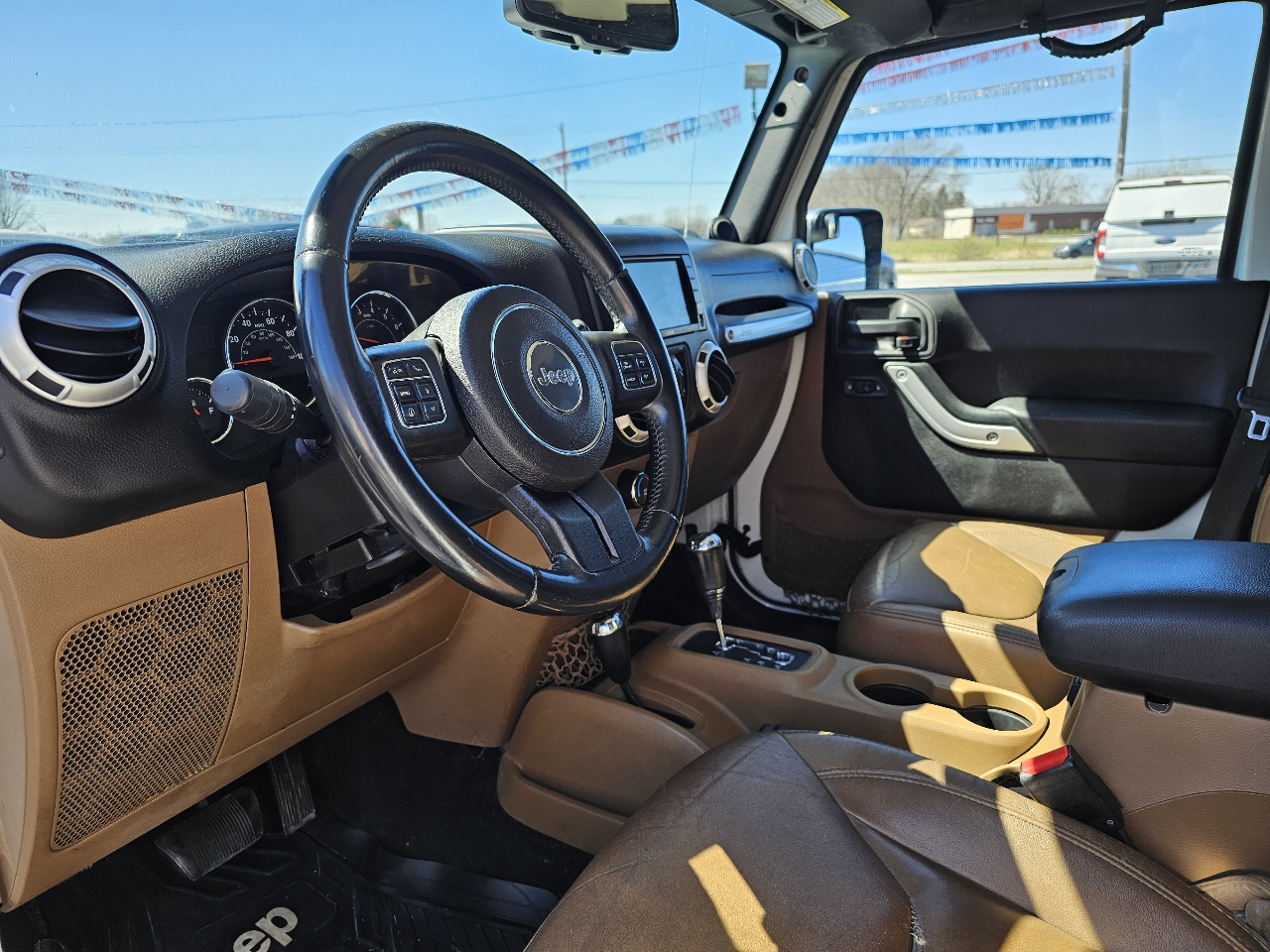 Jeep Wrangler Unlimited 4WD 4dr Sahara 2014