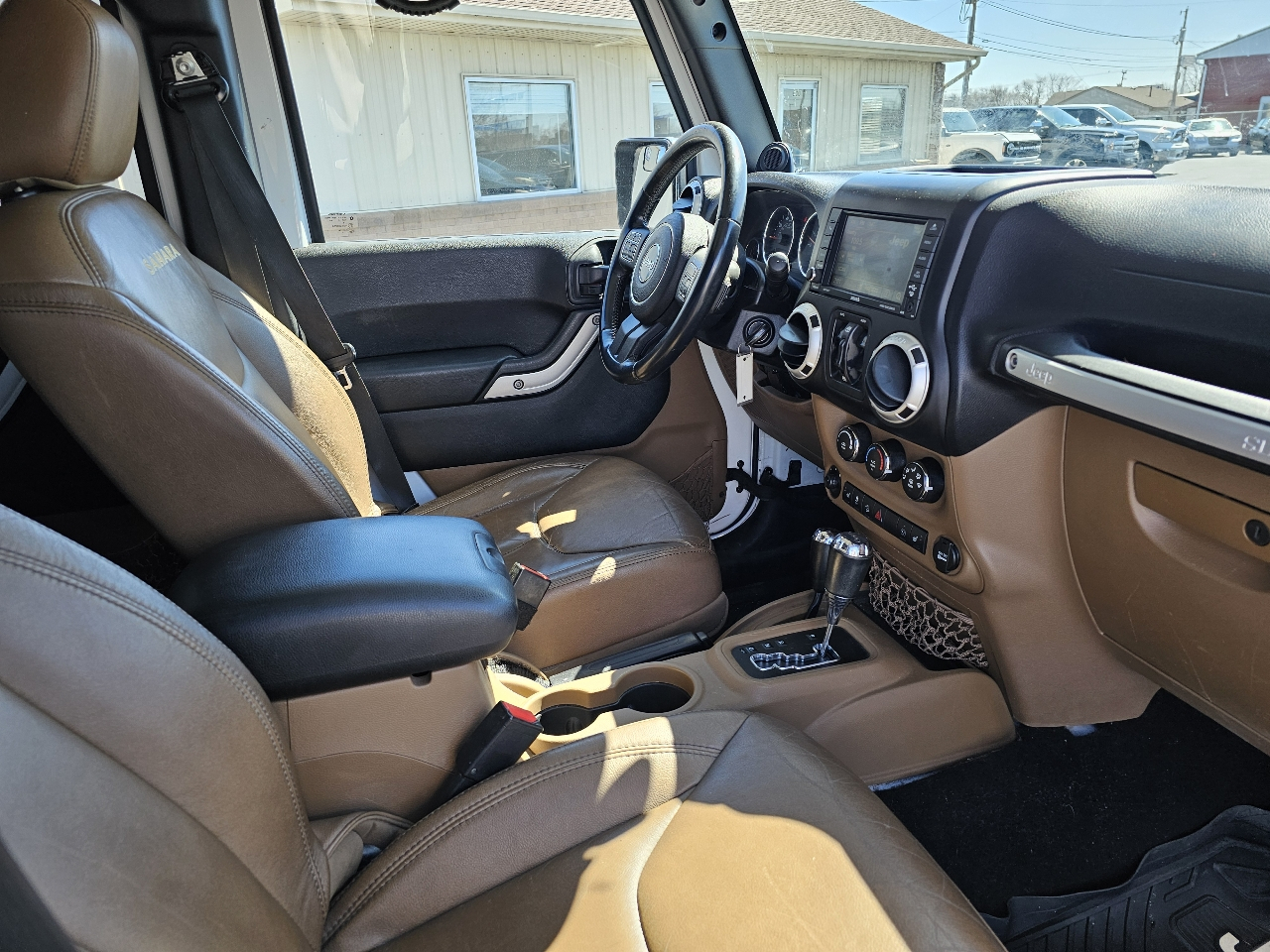 Jeep Wrangler Unlimited 4WD 4dr Sahara 2014