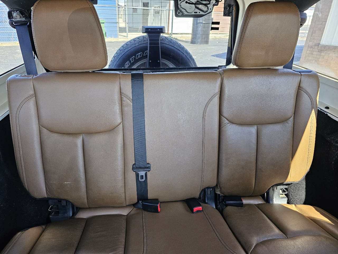 Jeep Wrangler Unlimited 4WD 4dr Sahara 2014