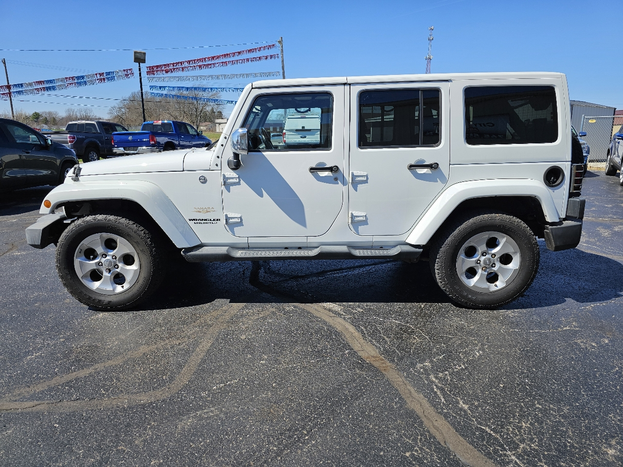 Jeep Wrangler Unlimited 4WD 4dr Sahara 2014