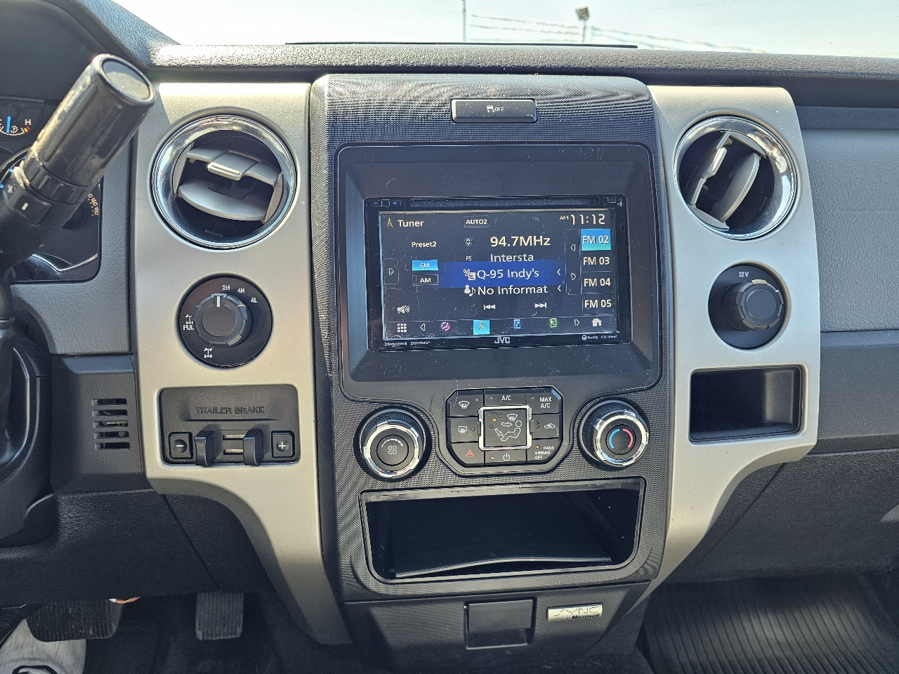 Ford F-150 4WD SuperCrew 145" XL 2013