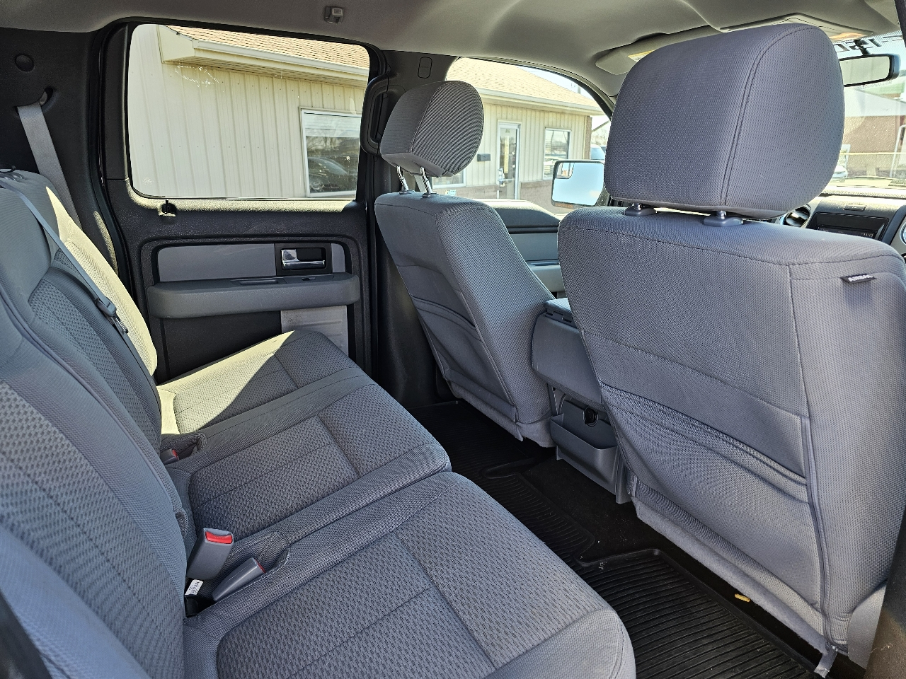 Ford F-150 4WD SuperCrew 145" XL 2013