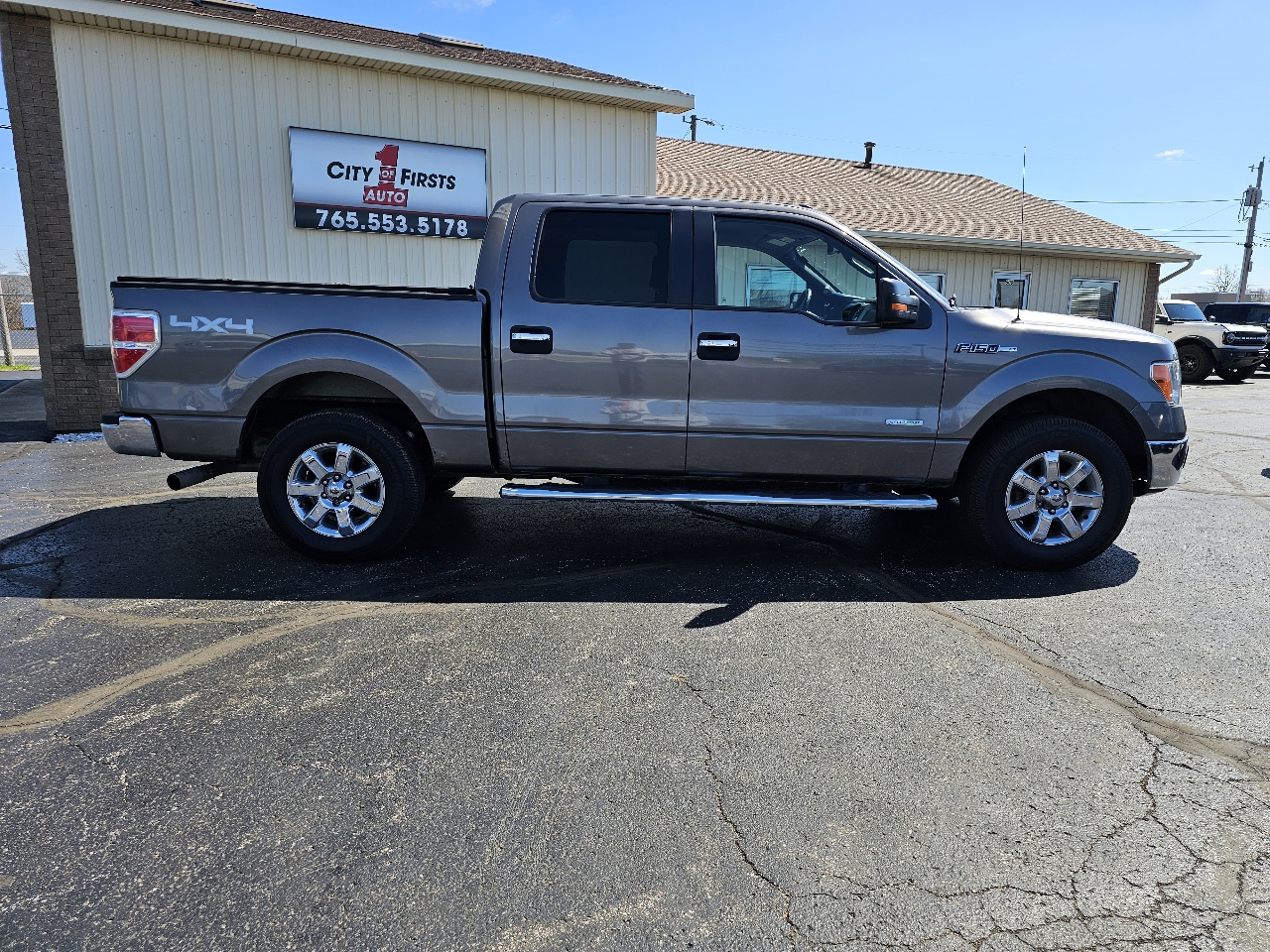 Ford F-150 4WD SuperCrew 145" XL 2013