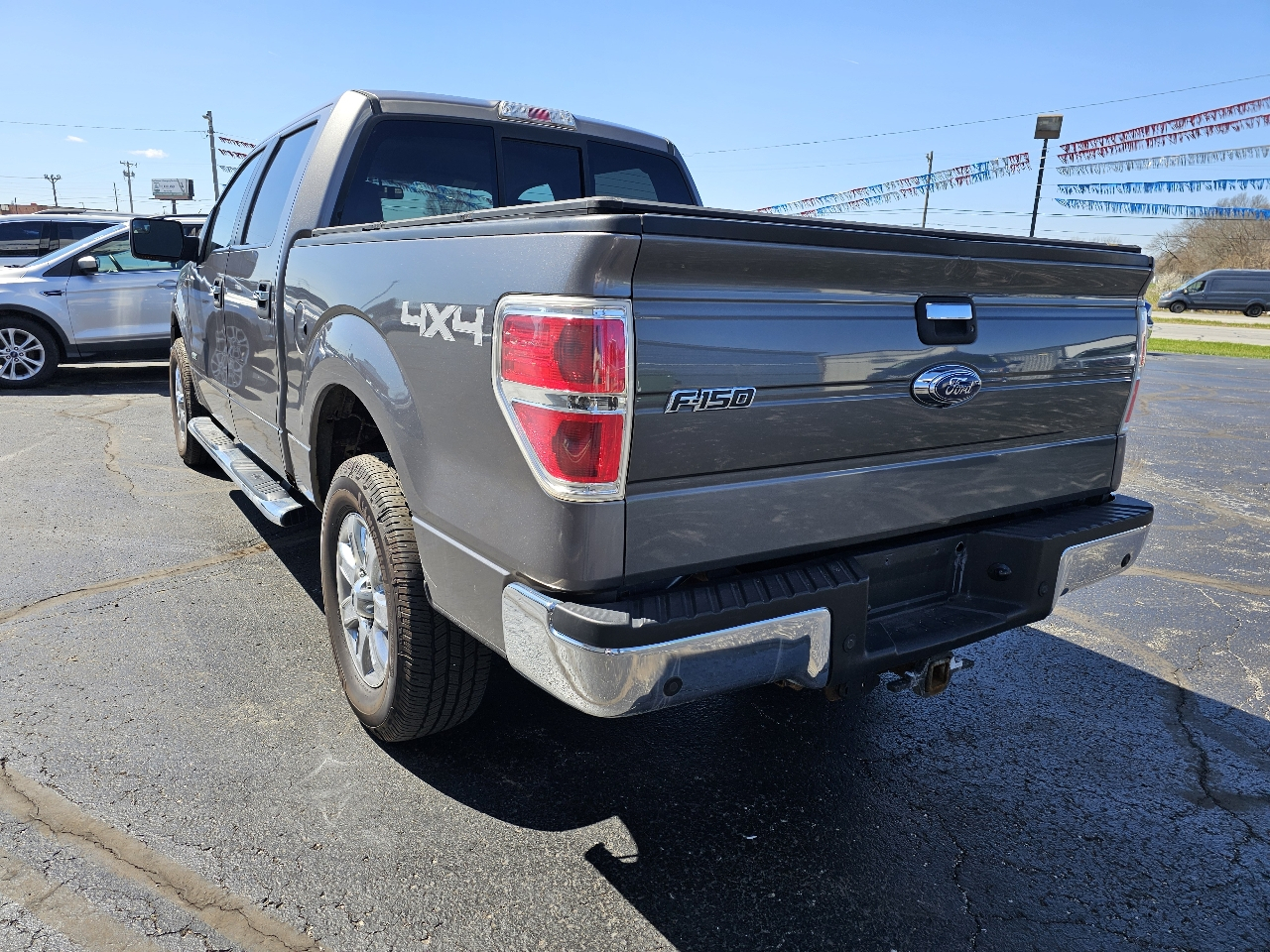 Ford F-150 4WD SuperCrew 145" XL 2013