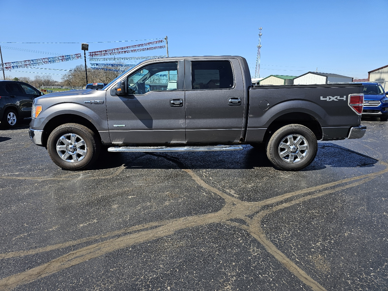Ford F-150 4WD SuperCrew 145" XL 2013